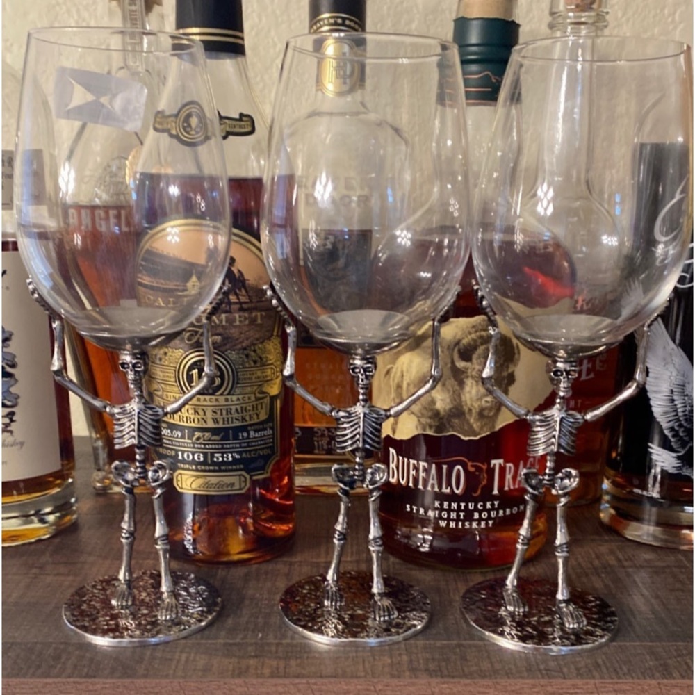 Set of 3 skeleton wine glasses